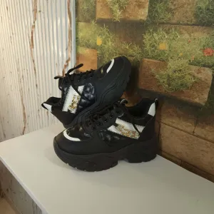 Black Chunks Casual Shoes