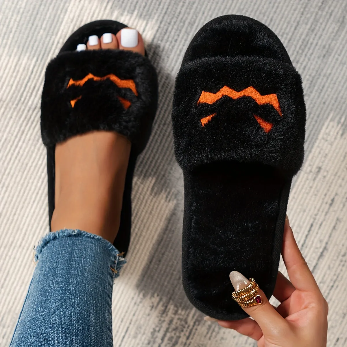 Cute Halloween Casual Slip On Plush Shoes,