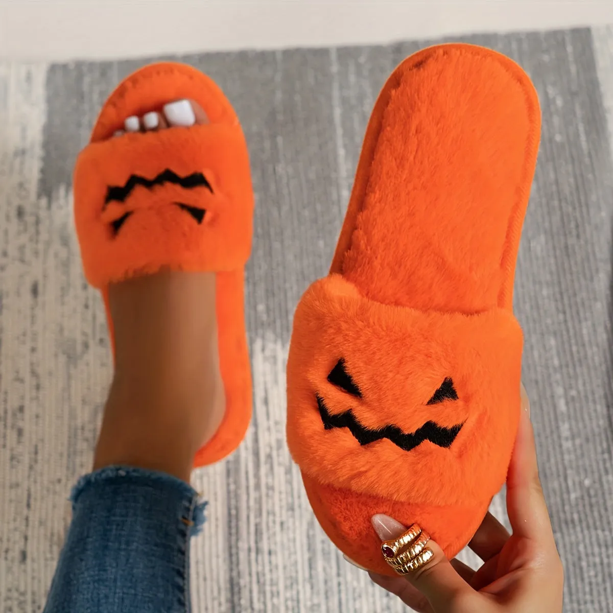 Cute Halloween Casual Slip On Plush Shoes,