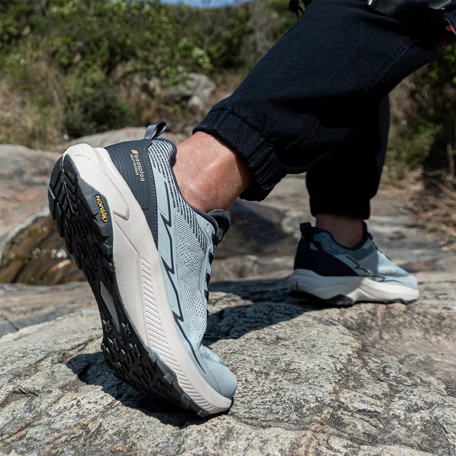 Garnet – Sportlicher und moderner Wander-Sneaker