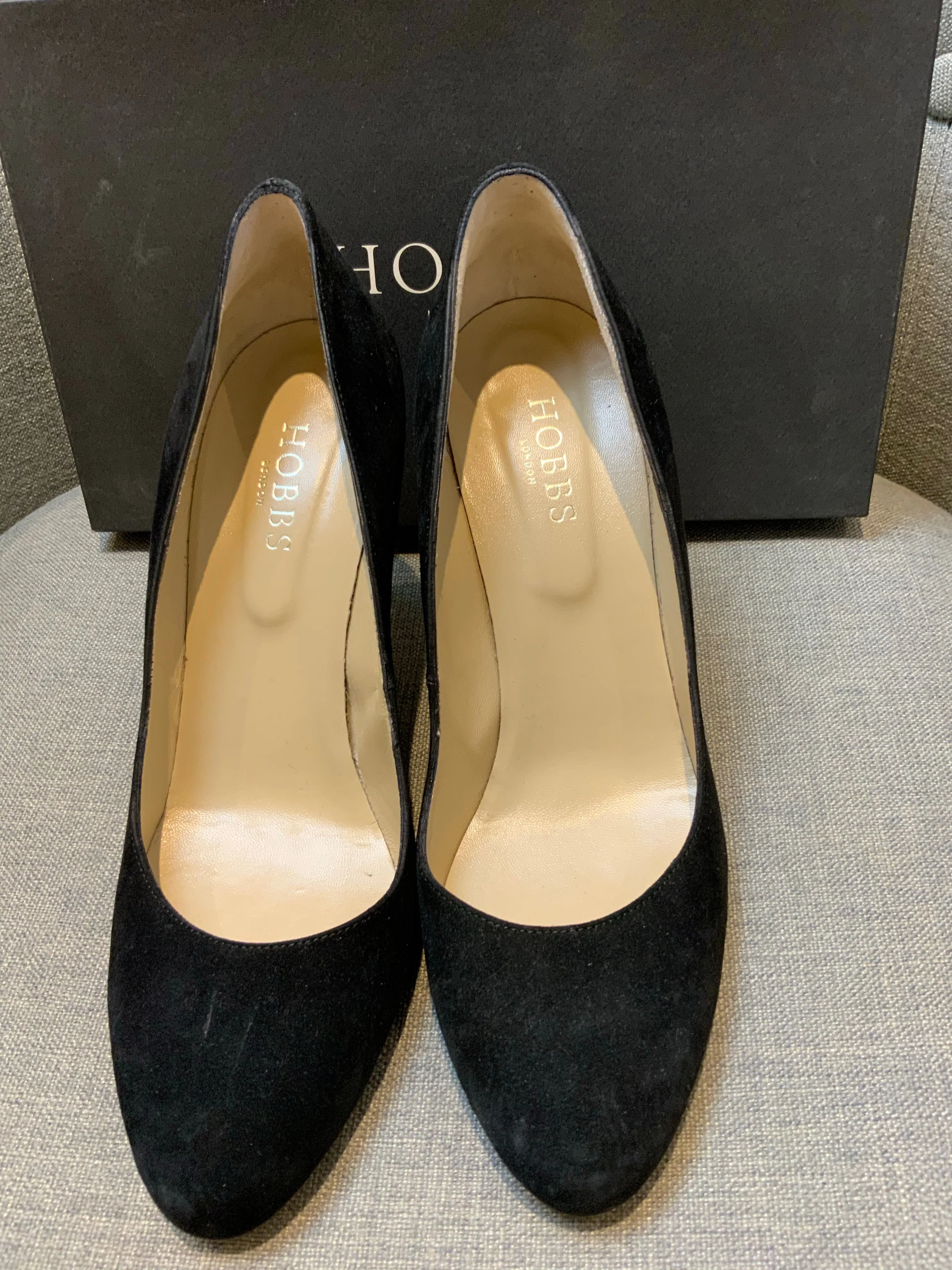 HOBBS Women's Rebecca Suede Almond Toe Court Shoes Black Size 41 UK 11 US 8 ladies