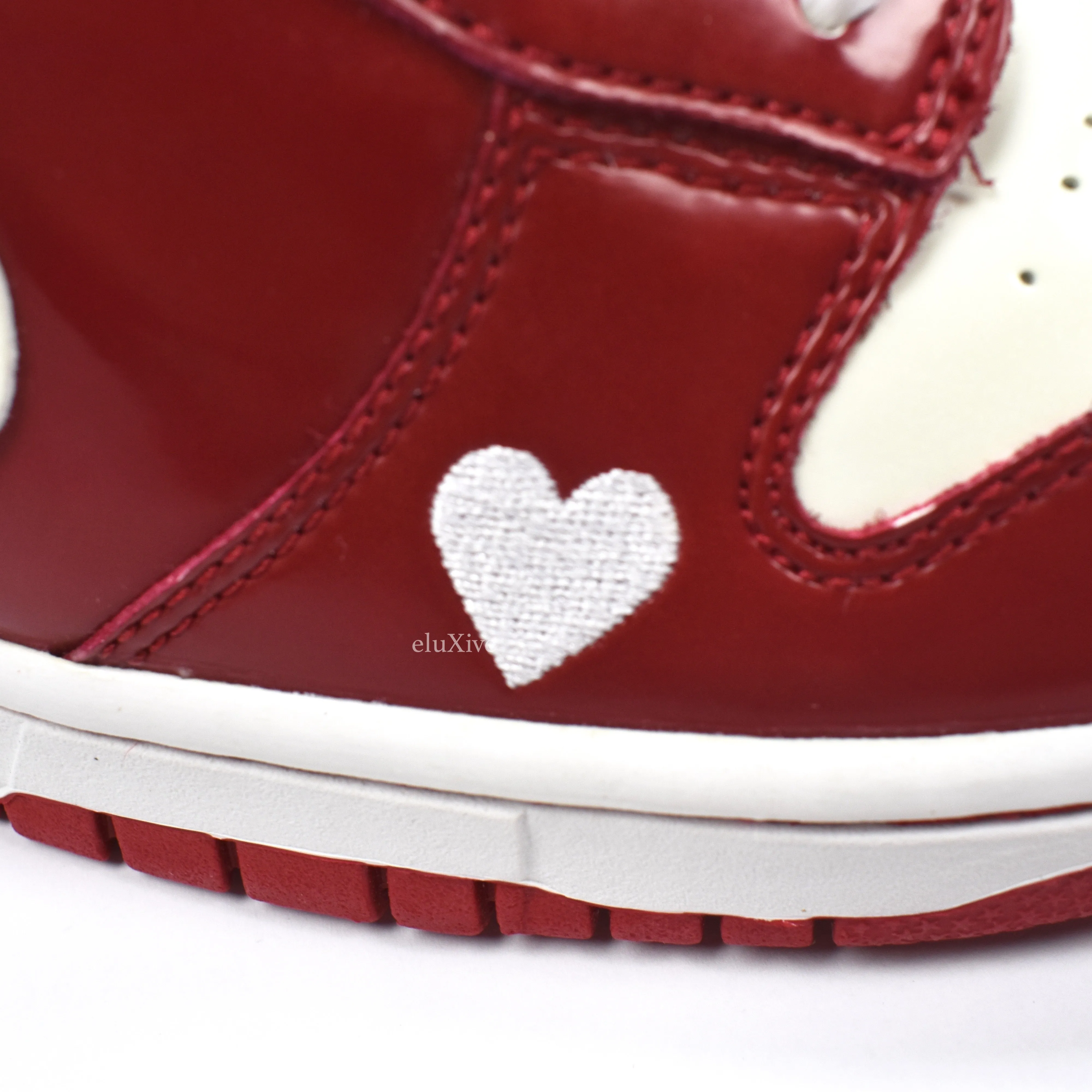 Nike - Dunk Low 'Valentines Day' (2004)