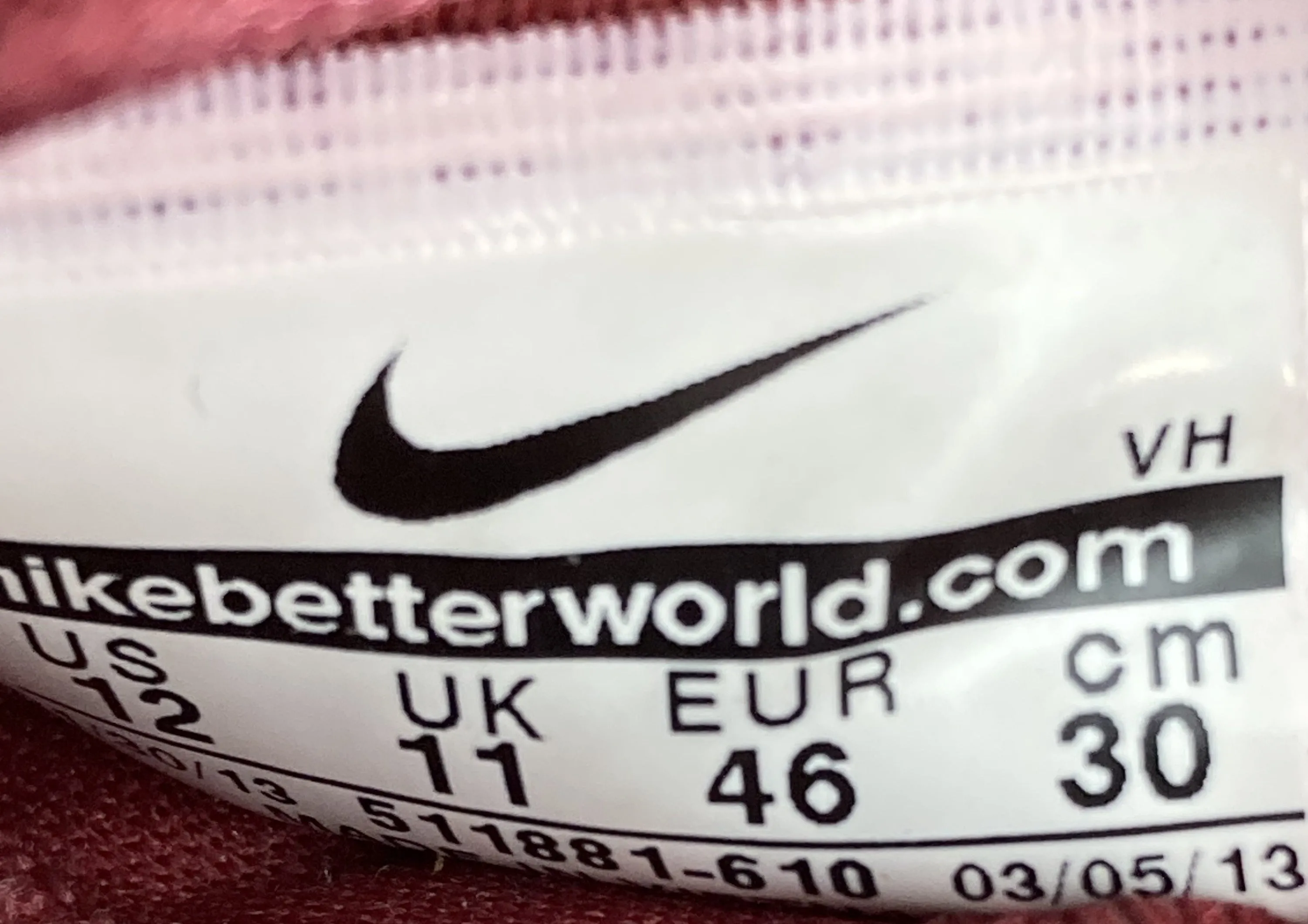 NIKE ROSHE RUN TEAM RED Men's Size 12 Shoes Sneakers Red 511811-610