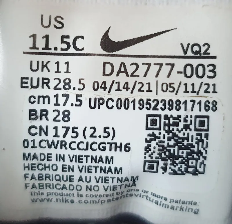 Nike Star Runner 3 Low Kids Trainers UK11/US11.5C/EU28.5 DA2777-003 Black/White