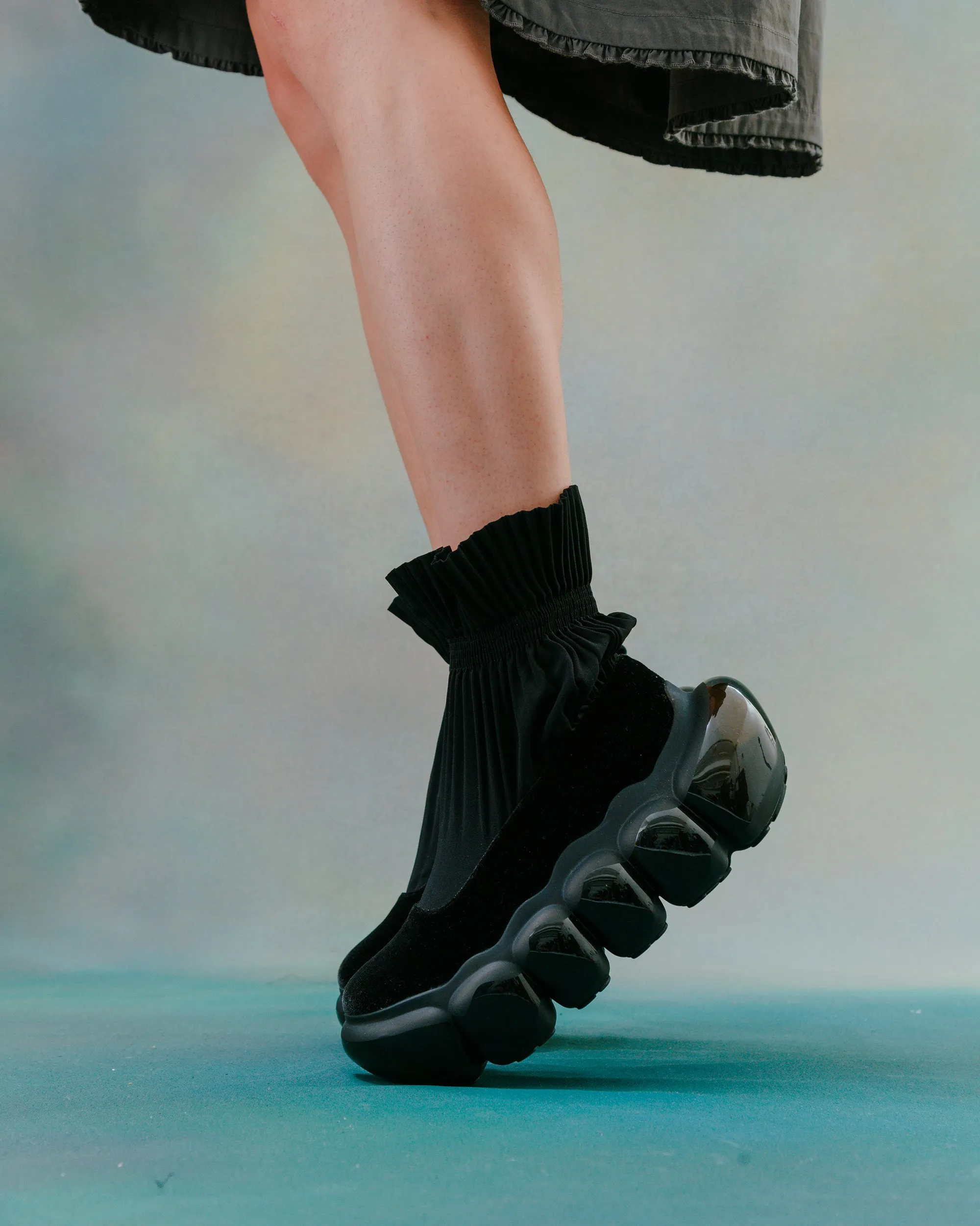 "Jewelry" Bubble Pleats / Black
