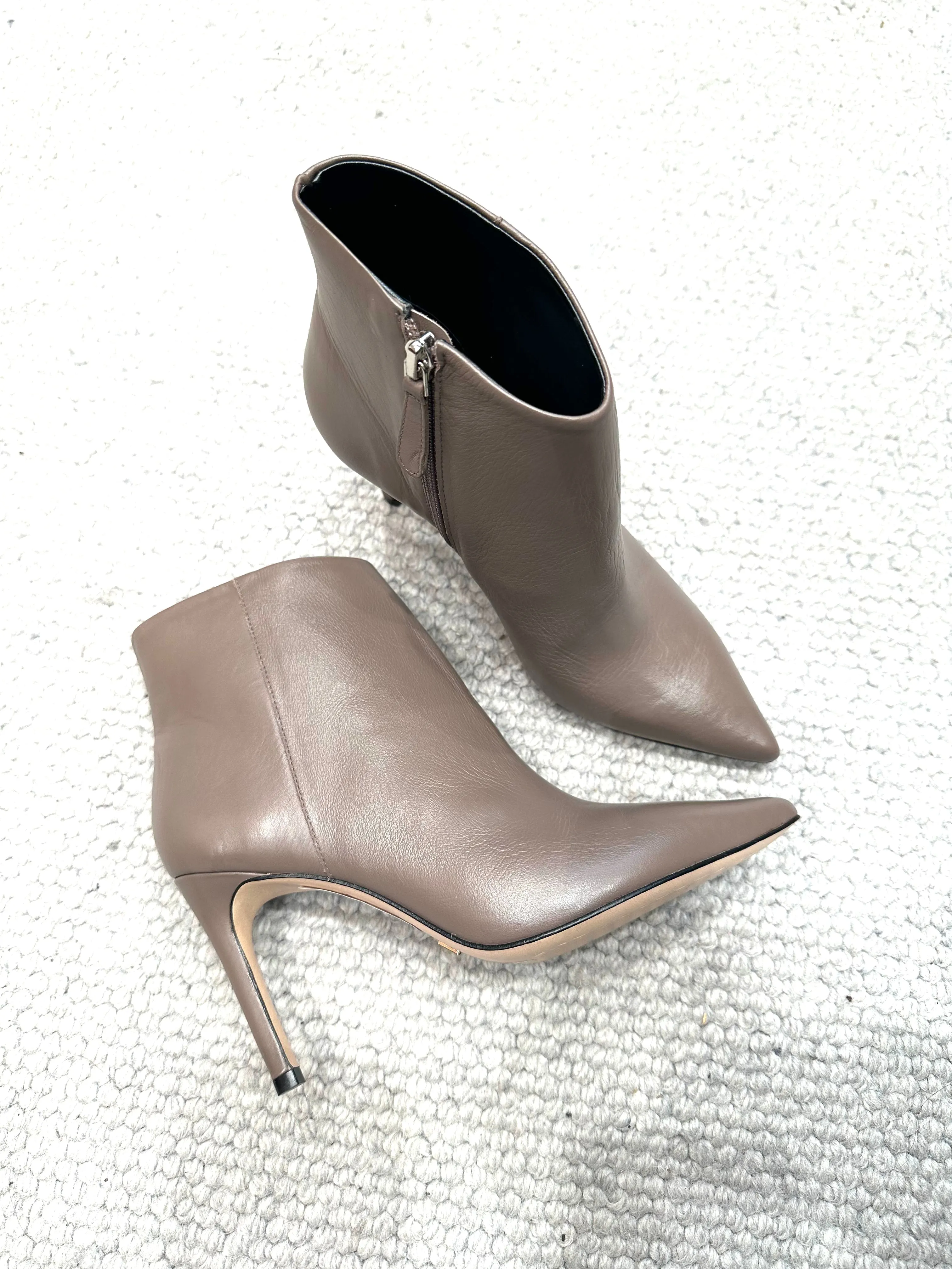 Vicenza Milena Heeled Ankle Boots Taupe